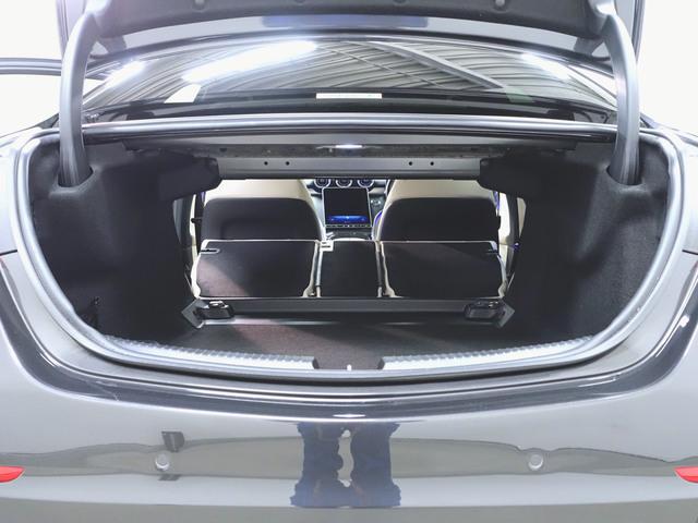 Ｃクラス Ｃ２２０　ｄ　アバンギャルド　アンビエントライトプレミアム　ベーシックパッケージ　レザーエクスクルーシブパッケージ　シートヒーター　パワーシート　トランクスルー　フロアマット　コネクテッド機能　ナビ　音楽プレーヤー接続　Ｂｌｕｅｔｏｏｔｈ接続　ＴＶ　ＥＴＣ（29枚目）