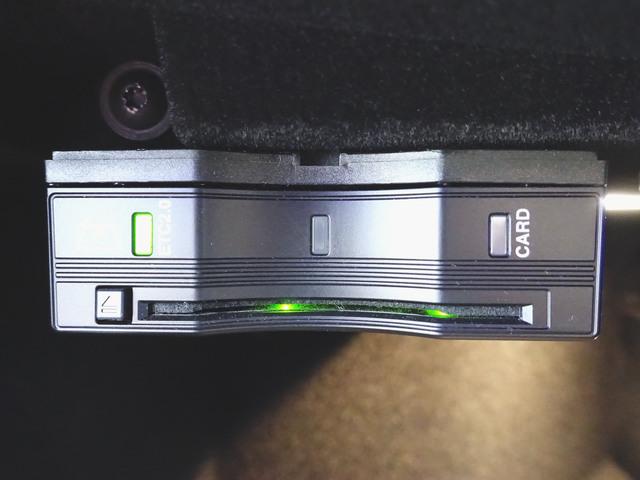 ＣＬＳクラス ＣＬＳ２２０　ｄ　スポーツ　エクスクルーシブパッケージ　シートヒーター　シートエアコン　パワーシート　トランクスルー　フロアマット　コネクテッド機能　ナビ　音楽プレーヤー接続　Ｂｌｕｅｔｏｏｔｈ接続　ＴＶ　ＥＴＣ（10枚目）