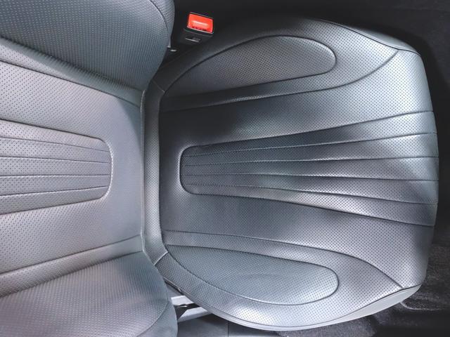 ＣＬＳクラス ＣＬＳ２２０　ｄ　スポーツ　エクスクルーシブパッケージ　シートヒーター　シートエアコン　パワーシート　トランクスルー　フロアマット　コネクテッド機能　ナビ　音楽プレーヤー接続　Ｂｌｕｅｔｏｏｔｈ接続　ＴＶ　ＥＴＣ（25枚目）