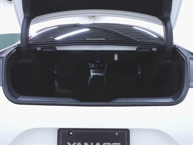 ＣＬＳクラス ＣＬＳ２２０　ｄ　スポーツ　エクスクルーシブパッケージ　シートヒーター　シートエアコン　パワーシート　トランクスルー　フロアマット　コネクテッド機能　ナビ　音楽プレーヤー接続　Ｂｌｕｅｔｏｏｔｈ接続　ＴＶ　ＥＴＣ（32枚目）