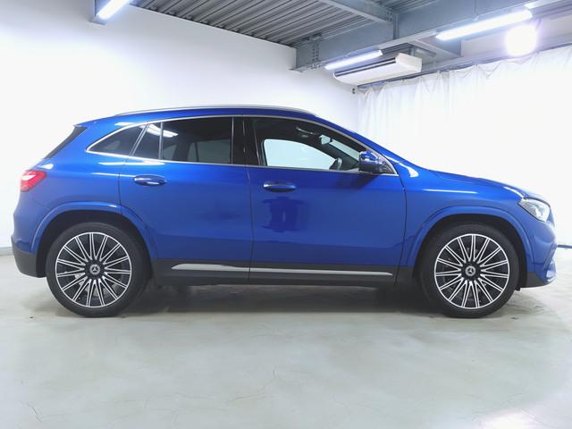 ＧＬＡクラス ＧＬＡ２００　ｄ　４マチック　ＡＭＧラインパッケージ　ＡＭＧレザーエクスクルーシブパッケージ　シートヒーター　パワーシート　トランクスルー　コネクテッド機能　ナビ　音楽プレーヤー接続　Ｂｌｕｅｔｏｏｔｈ接続　ＴＶ　ＥＴＣ（8枚目）