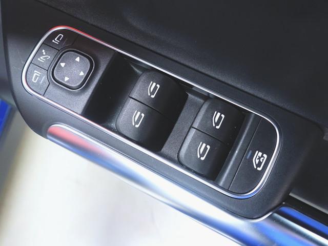 ＧＬＡクラス ＧＬＡ２００　ｄ　４マチック　ＡＭＧラインパッケージ　ＡＭＧレザーエクスクルーシブパッケージ　シートヒーター　パワーシート　トランクスルー　コネクテッド機能　ナビ　音楽プレーヤー接続　Ｂｌｕｅｔｏｏｔｈ接続　ＴＶ　ＥＴＣ（23枚目）