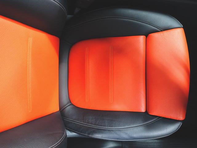 ＧＬＡクラス ＧＬＡ２００　ｄ　４マチック　ＡＭＧラインパッケージ　ＡＭＧレザーエクスクルーシブパッケージ　シートヒーター　パワーシート　トランクスルー　コネクテッド機能　ナビ　音楽プレーヤー接続　Ｂｌｕｅｔｏｏｔｈ接続　ＴＶ　ＥＴＣ（25枚目）