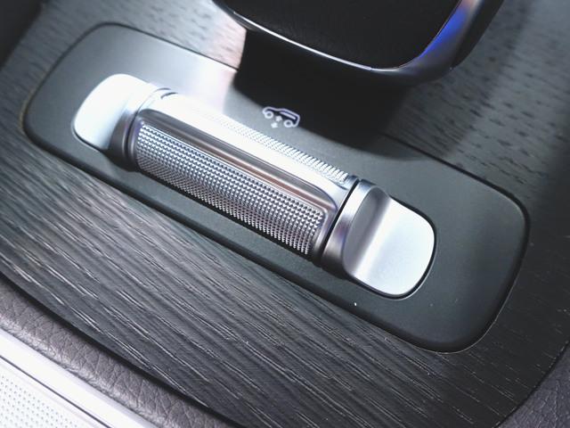 ＧＬＥ ＧＬＥ４５０　ｄ　４マチック　クーペ　スポーツ　シートヒーター　シートエアコン　パワーシート　トランクスルー　フロアマット　コネクテッド機能　ナビ　音楽プレーヤー接続　Ｂｌｕｅｔｏｏｔｈ接続　ＴＶ　ＥＴＣ　サンルーフ・ガラスルーフ（20枚目）