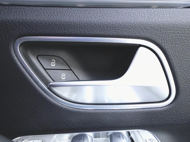 ＧＬＥ ＧＬＥ４５０　ｄ　４マチック　クーペ　スポーツ　シートヒーター　シートエアコン　パワーシート　トランクスルー　フロアマット　コネクテッド機能　ナビ　音楽プレーヤー接続　Ｂｌｕｅｔｏｏｔｈ接続　ＴＶ　ＥＴＣ　サンルーフ・ガラスルーフ（23枚目）