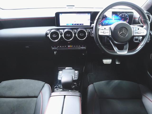 Ａクラスセダン Ａ１８０　スタイル　セダン　ＡＭＧライン　レーダーセーフティーパッケージ　アドバンスドパッケージ　ナビゲーションパッケージ　シートヒーター　パワーシート　トランクスルー　フロアマット　コネクテッド機能　ナビ　音楽プレーヤー接続（12枚目）