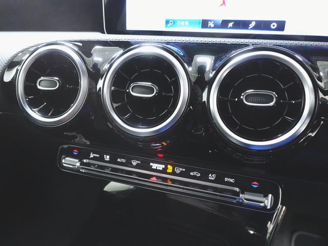 Ａクラスセダン Ａ１８０　スタイル　セダン　ＡＭＧライン　レーダーセーフティーパッケージ　アドバンスドパッケージ　ナビゲーションパッケージ　シートヒーター　パワーシート　トランクスルー　フロアマット　コネクテッド機能　ナビ　音楽プレーヤー接続（18枚目）