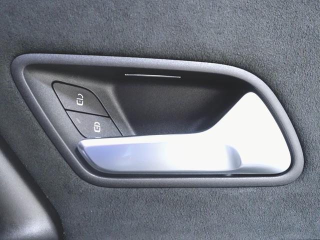 Ａクラスセダン Ａ１８０　スタイル　セダン　ＡＭＧライン　レーダーセーフティーパッケージ　アドバンスドパッケージ　ナビゲーションパッケージ　シートヒーター　パワーシート　トランクスルー　フロアマット　コネクテッド機能　ナビ　音楽プレーヤー接続（22枚目）