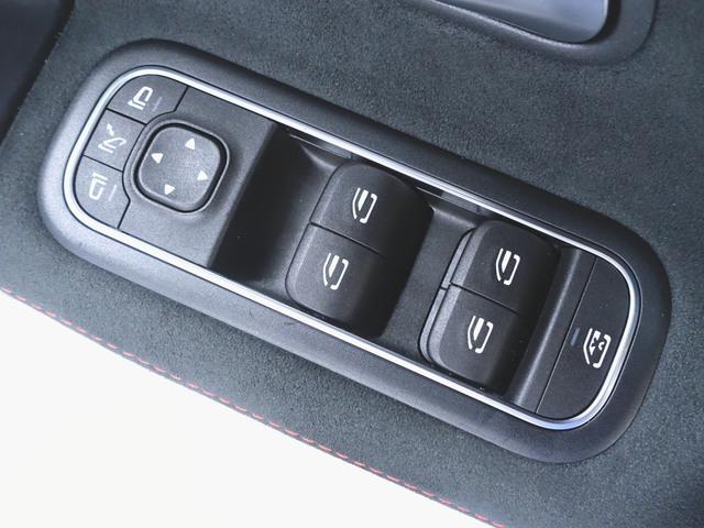 Ａクラスセダン Ａ１８０　スタイル　セダン　ＡＭＧライン　レーダーセーフティーパッケージ　アドバンスドパッケージ　ナビゲーションパッケージ　シートヒーター　パワーシート　トランクスルー　フロアマット　コネクテッド機能　ナビ　音楽プレーヤー接続（23枚目）