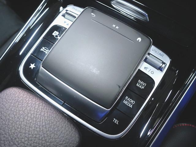 Ｂクラス Ｂ２００　ｄ　ＡＭＧライン　レーダーセーフティーパッケージ　ナビゲーションパッケージ　シートヒーター　パワーシート　トランクスルー　フロアマット　コネクテッド機能　ナビ　音楽プレーヤー接続　Ｂｌｕｅｔｏｏｔｈ接続　ＴＶ　ＥＴＣ（19枚目）