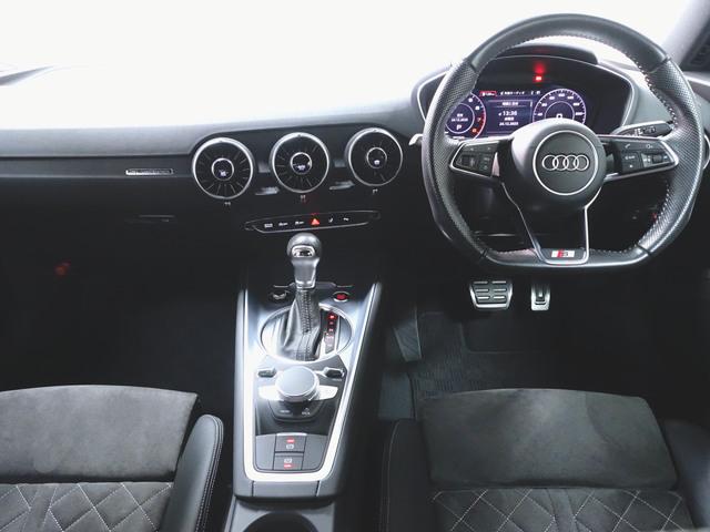 ＴＴクーペ ＴＴ　クーペ　４５　ＴＦＳＩ　クワトロ　Ｓラインパッケージ（12枚目）