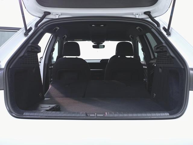 A3 スポーツバック 30 TFSI シートヒーター トランクスルー フロアマット ナビ 音楽プレーヤー接続 Bluetooth接続 TV ETC LEDヘッドライト バックモニター 盗難防止 衝突被害軽減ブレーキ 横滑り防止装置(31枚目)