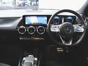 ヤナセの中古車は、すべて第三者検査専門機関(AIS)によって、内外装から機関にいたるまで公正かつ厳正に検査されます。検査後、経験豊富なスタッフが、記録簿の確認、CPU診断テストなどを実施いたします。