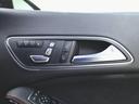 CLA180 AMGスタイル AMGプレミアムパッケージ レーダーセーフティーパッケージ シートヒーター パワーシート トランクスルー フロアマット ナビ CD ミュージックサーバー 音楽プレーヤー接続 Bluetooth接続(22枚目)
