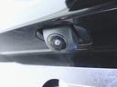 ｅ：ＨＥＶ　Ｘ　シートヒーター　トランクスルー　フロアマット　ナビ　ＣＤ　音楽プレーヤー接続　Ｂｌｕｅｔｏｏｔｈ接続　ＴＶ　ＤＶＤ再生　ＥＴＣ　ＬＥＤヘッドライト　電動リアゲート　バックモニター　盗難防止（27枚目）