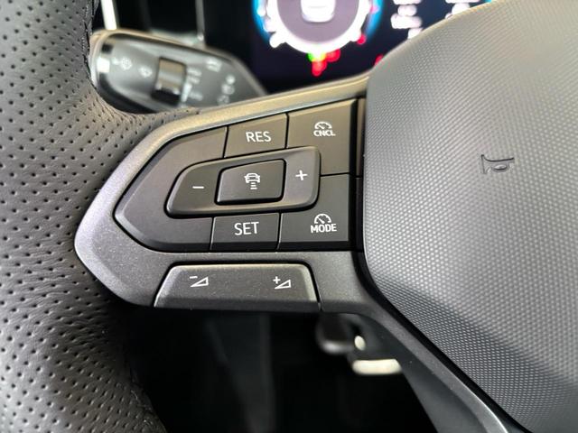 パサート ｅＴＳＩ　Ｒライン　ワンオーナー　禁煙車　記録簿　レザーシート　パワーシート　ナビ　Ｂｌｕｅｔｏｏｔｈ接続可能　パノラマモニター　シートヒーター　シートエアコン　純正アルミホイール　ＥＴＣ２．０　電動リアゲート（38枚目）