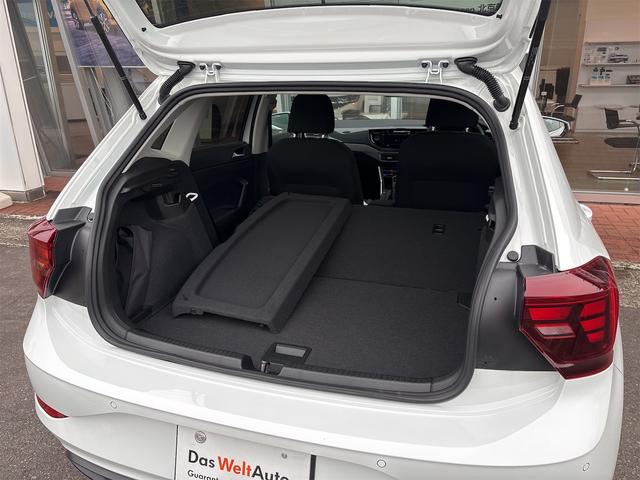 ポロ ＴＳＩアクティブ　ワンオーナー　禁煙車　記録簿　正規輸入車　ターボ車　ナビ　Ｂｌｕｅｔｏｏｔｈ接続可能　バックモニター　ＥＴＣ２．０　純正アルミホイール　アダプティブクルーズコントロール　クリアランスソナー（12枚目）