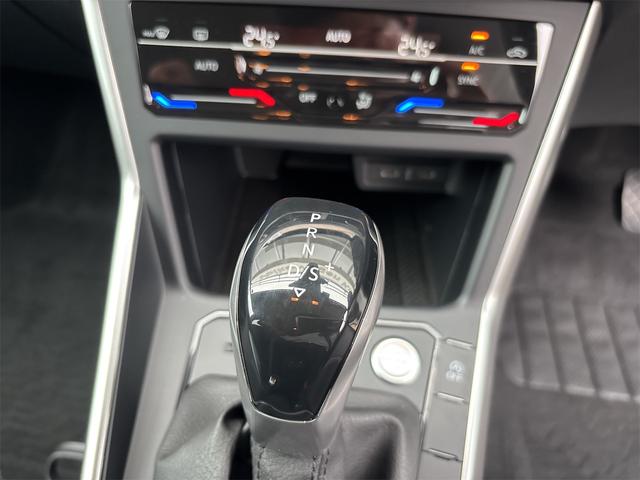 ポロ ＴＳＩアクティブ　ワンオーナー　禁煙車　記録簿　正規輸入車　ターボ車　ナビ　Ｂｌｕｅｔｏｏｔｈ接続可能　バックモニター　ＥＴＣ２．０　純正アルミホイール　アダプティブクルーズコントロール　クリアランスソナー（23枚目）