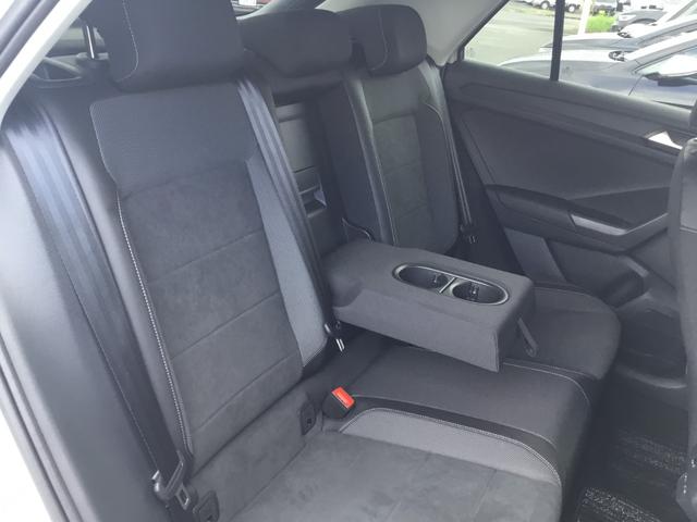 Ｔ－ロック ＴＤＩ　４モーション　スタイル　弊社デモカー　禁煙車　純正ナビ（10枚目）
