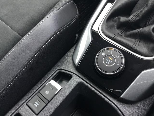 Ｔ－ロック ＴＤＩ　４モーション　スタイル　弊社デモカー　禁煙車　純正ナビ（15枚目）