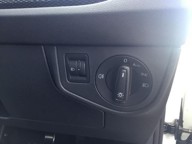 ポロ TSIアクティブ 弊社登録済未使用車 テクノロジーパッケージ 純正ナビ付(21枚目)