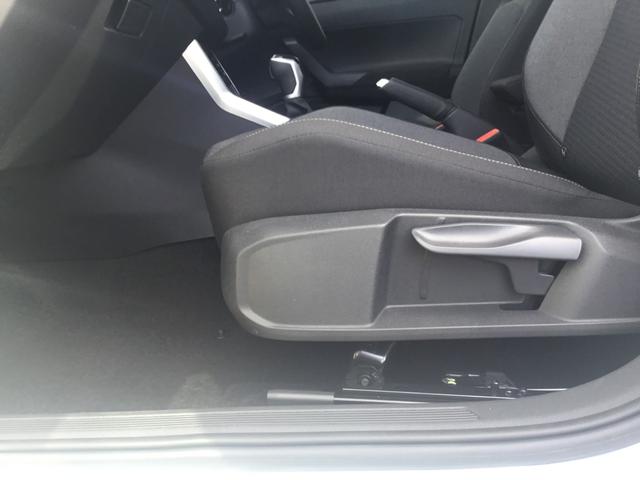 ポロ TSIアクティブ 弊社登録済未使用車 テクノロジーパッケージ 純正ナビ付(22枚目)