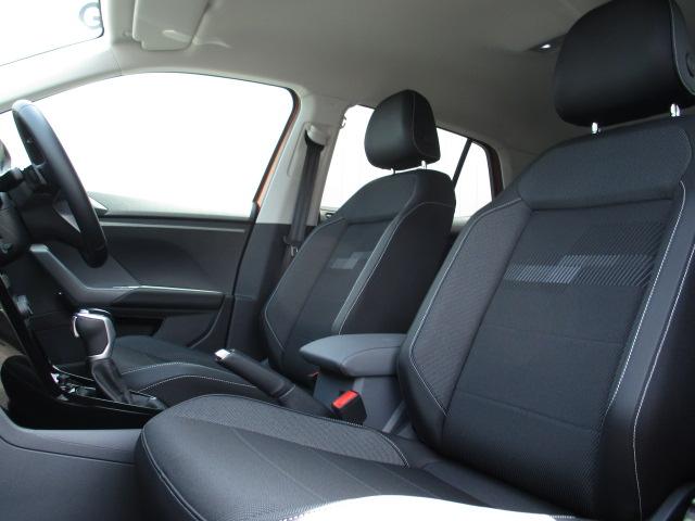 TSI 1stプラス VW純正ナビ ETC バックカメラ ACC 死角検知 後方自動軽減装置 レーンアシスト LEDヘッドライト 障害物センサー パークアシスト ディーラー車 新車保証継承(11枚目)