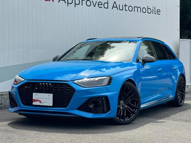 アウディ ＲＳ４アバント