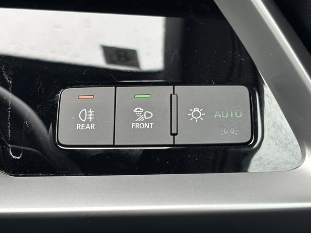 A3 スポーツバック30TFSI 後期型/コンビニエンス&アシスタンスパッケージ/ナビゲーションパッケージ/バーチャルコックピット/バックカメラ/コーナーセンサー/シートヒーター/アダプティブクルーズコントロール/認定中古車(33枚目)