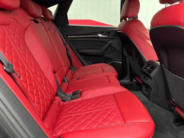 SQ5スポーツバック ベースグレード レザーパッケージ/アダプティブSスポーツサスペンション/TVチューナー/プライバシーガラス/カラードブレーキキャリパーレッド/ファインナッパレザーダイヤモンドステッチ/サラウンドビューモニター/認中車(24枚目)
