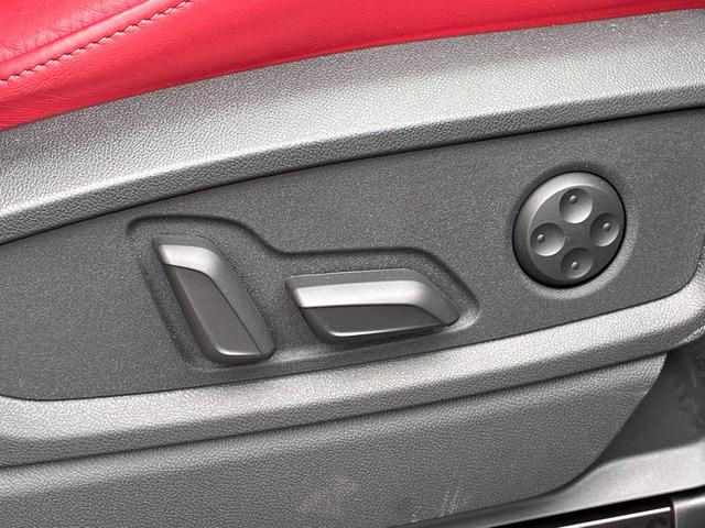 SQ5スポーツバック ベースグレード レザーパッケージ/アダプティブSスポーツサスペンション/TVチューナー/プライバシーガラス/カラードブレーキキャリパーレッド/ファインナッパレザーダイヤモンドステッチ/サラウンドビューモニター/認中車(38枚目)