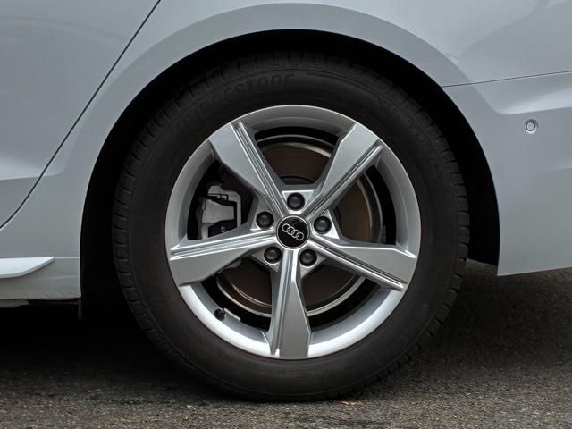 A4 35TDIアドバンスド ワンオーナー/コンフォートパッケージ/TVチューナー/マトリクスLEDヘッドライトパッケージ/サラウンドビューカメラ/パークアシスト/マルチカラーアンビエントライティング/シートヒーター/認定中古車(15枚目)