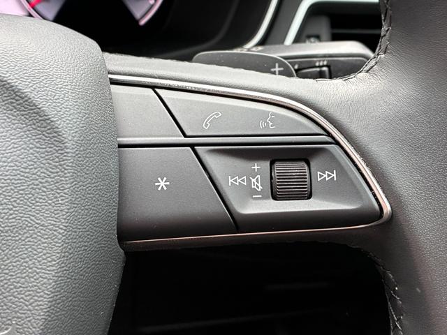 A4 35TDIアドバンスド ワンオーナー/コンフォートパッケージ/TVチューナー/マトリクスLEDヘッドライトパッケージ/サラウンドビューカメラ/パークアシスト/マルチカラーアンビエントライティング/シートヒーター/認定中古車(38枚目)