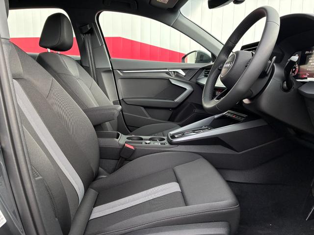 A3 スポーツバック30TFSIアドバンスド 現行モデル/コンビニエンス&アシスタンスパッケージライト/ナビゲーションパッケージ/電動シート/シートヒーター/バックカメラ/バーチャルコックピット/サイドアシスト/地デジ/アダプティブクルコン(21枚目)