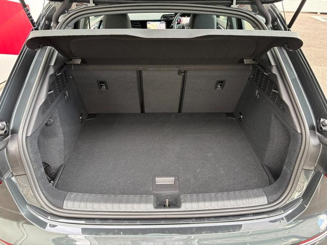 A3 スポーツバック30TFSIアドバンスド 現行モデル/コンビニエンス&アシスタンスパッケージライト/ナビゲーションパッケージ/電動シート/シートヒーター/バックカメラ/バーチャルコックピット/サイドアシスト/地デジ/アダプティブクルコン(38枚目)