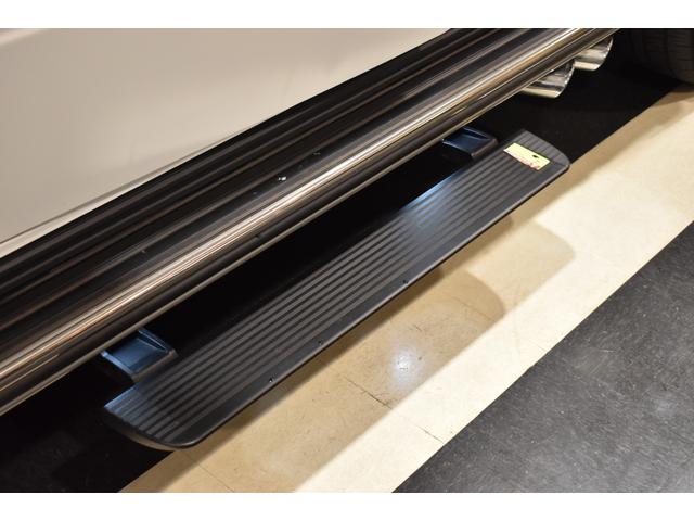 Ｇクラス Ｇ６３　マグノヒーローエディション　電動ステップ　スマートキー　デジタルミラー（14枚目）