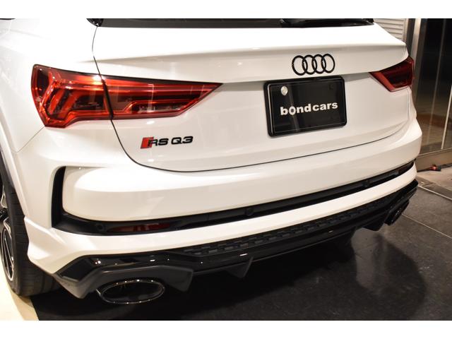 ＲＳ Ｑ３ スポーツバック ベースグレード　ワンオーナー　Ｂ＆Ｏ　ＳＴＯＰＴＥＣＨブレーキＫＩＴ　ブラックスタイリングＰＫＧ　マトリクスヘッドライト（17枚目）
