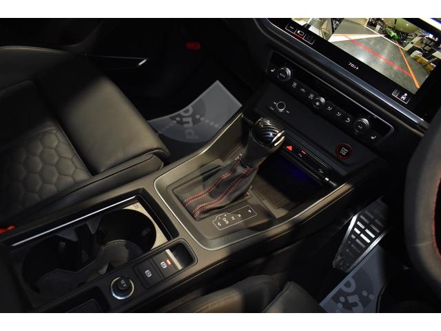ＲＳ Ｑ３ スポーツバック ベースグレード　ワンオーナー　Ｂ＆Ｏ　ＳＴＯＰＴＥＣＨブレーキＫＩＴ　ブラックスタイリングＰＫＧ　マトリクスヘッドライト（18枚目）