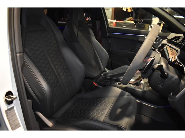 ＲＳ Ｑ３ スポーツバック ベースグレード　ワンオーナー　Ｂ＆Ｏ　ＳＴＯＰＴＥＣＨブレーキＫＩＴ　ブラックスタイリングＰＫＧ　マトリクスヘッドライト（24枚目）