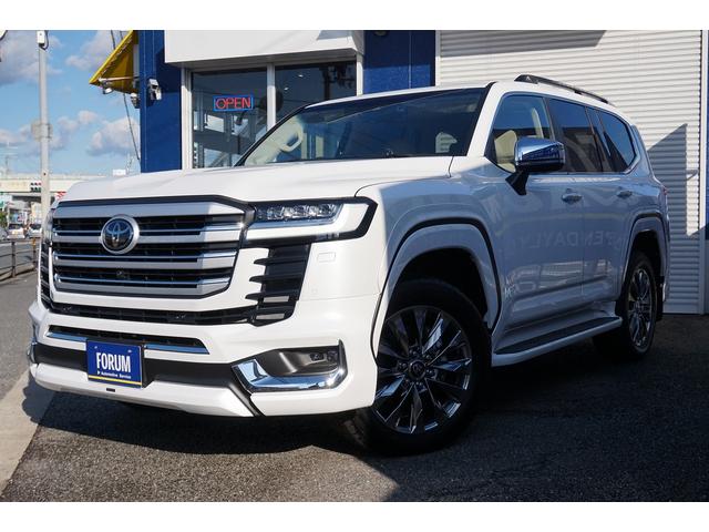 TOYOTA LAND CRUISER ZX | 2022 | PEARL WHITE | 50 km TOYOTA LAND CRUISER ZX | 2022 | PEARL WHITE | 50 km