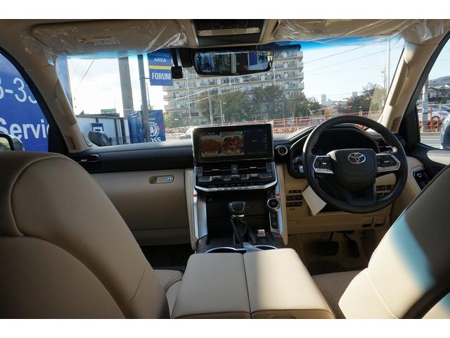 TOYOTA LAND CRUISER ZX | 2022 | PEARL WHITE | 50 km TOYOTA LAND CRUISER ZX | 2022 | PEARL WHITE | 50 km