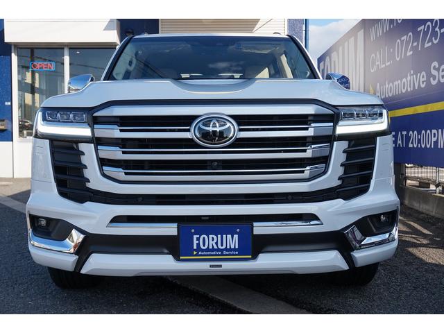 TOYOTA LAND CRUISER ZX | 2022 | PEARL WHITE | 50 km TOYOTA LAND CRUISER ZX | 2022 | PEARL WHITE | 50 km