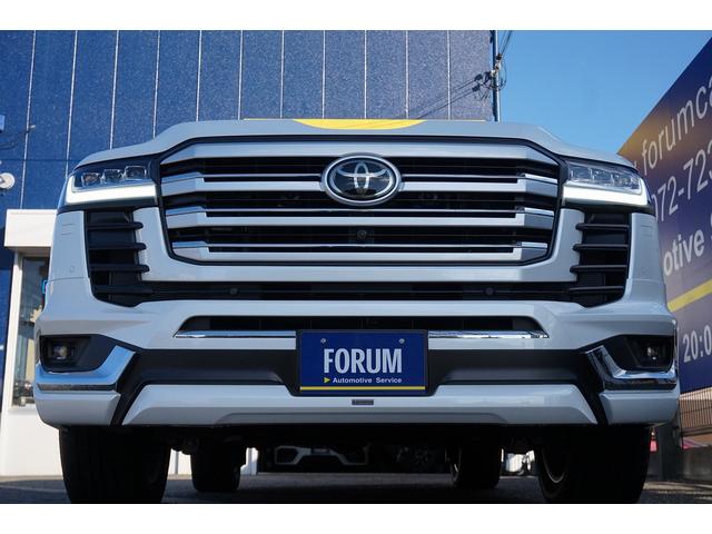 TOYOTA LAND CRUISER ZX | 2022 | PEARL WHITE | 50 km TOYOTA LAND CRUISER ZX | 2022 | PEARL WHITE | 50 km