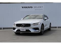 ボルボ　Ｖ６０　リチャージ　ＰＨＶ　Ｔ６　ＡＷＤ