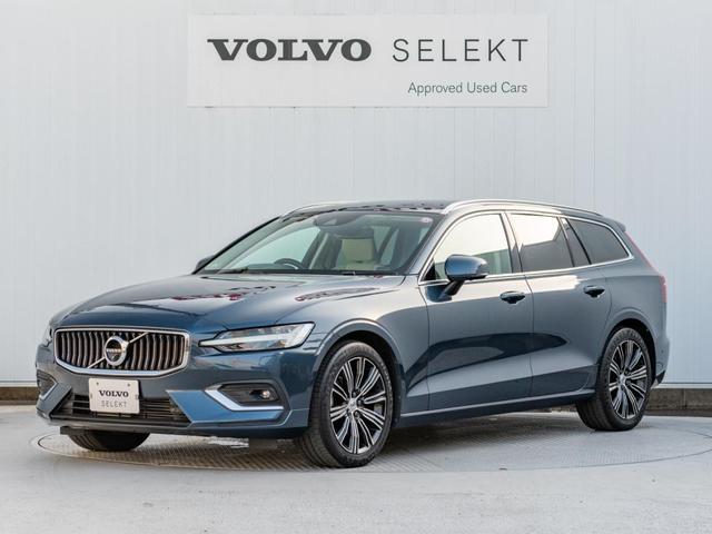 ボルボ Ｖ６０ Ｔ５　インスクリプション　リラクゼーション機能付きシート　アダプティクルーズコントロール　ベージュ本革シート　ヘッドアップディスプレー　１８インチアルミ