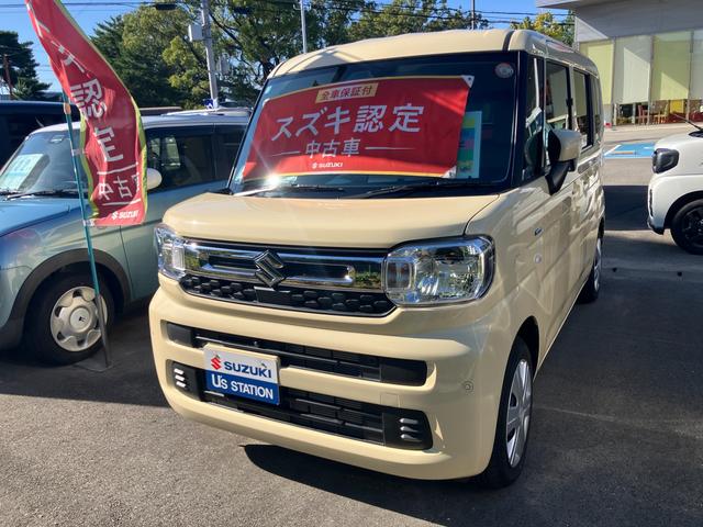 プレミアム中古車につき、納車日から３年間の保証付き！ バックカメラにアラウンドビューモニターなど充実装備！