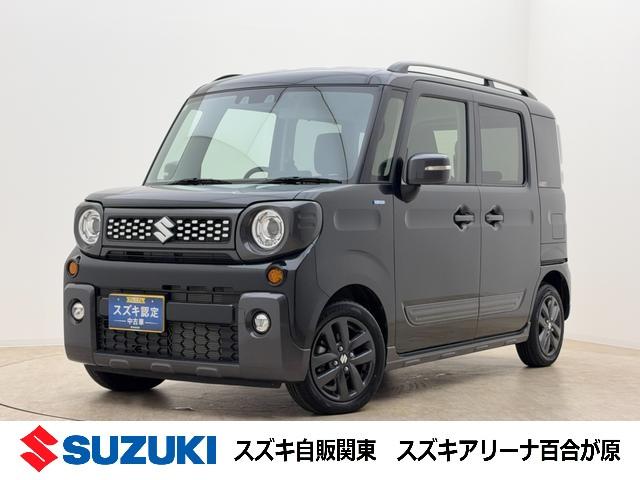 たっぷり積めて、濡れた荷物も大丈夫☆車中泊もゆったり