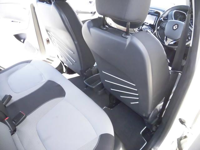 キャプチャー インテンス　走行距離３６０００キロ／令和８年８月まで車検有／ボディーガラスコート済／ワンオーナー禁煙車／ＮＡＶＩ／フルセグＴＶ／Ｂカメラ／平成２７．２８．２９．３０年、令和１．２．３年定期点検整備記録簿有（46枚目）