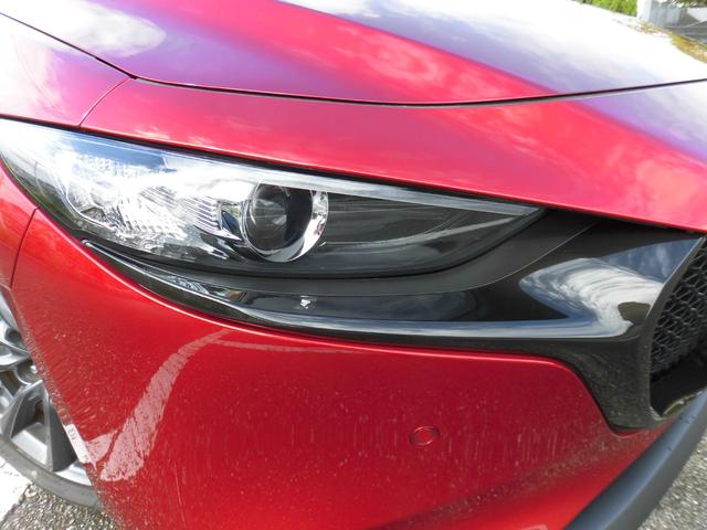ＭＡＺＤＡ３ファストバック １５Ｓツーリング　ワンオーナー／禁煙車／マツダコレクト／純正ナビ／３６０度ビューカメラ／前後ドラレコ／ＥＴＣ２．０／ＭＧプレミアム　ボディーコーティング済／衝突安全／ブラインドスポットモニター（8枚目）