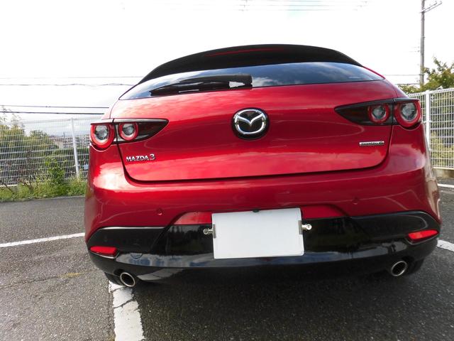 ＭＡＺＤＡ３ファストバック １５Ｓツーリング　ワンオーナー／禁煙車／マツダコレクト／純正ナビ／３６０度ビューカメラ／前後ドラレコ／ＥＴＣ２．０／ＭＧプレミアム　ボディーコーティング済／衝突安全／ブラインドスポットモニター（22枚目）